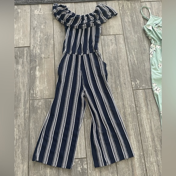 Perfect for back to school!  Girls size 8 jumpsuits!  Like new! - Picture 2 of 7